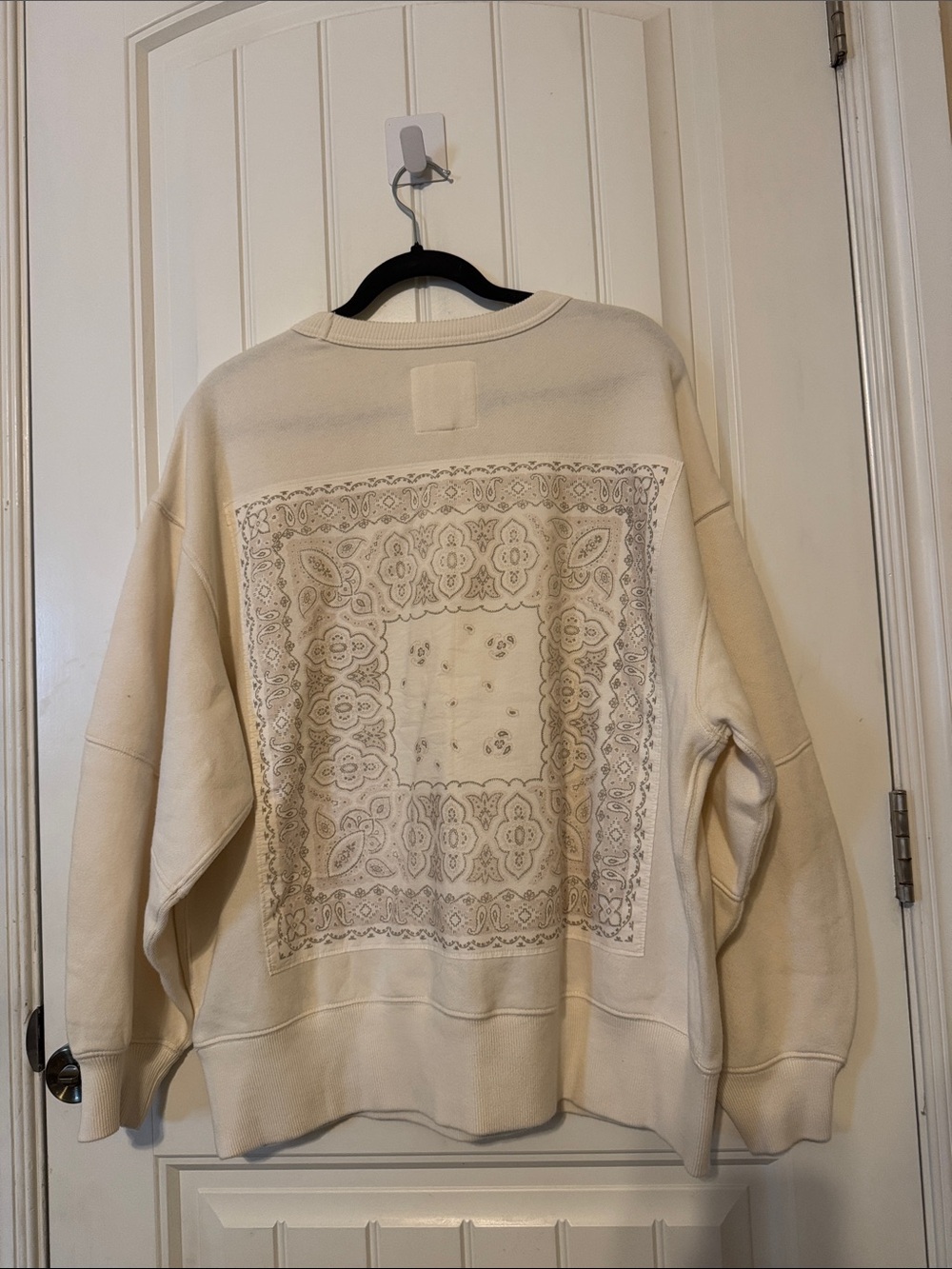 Cream Bandana-Print Women's Sweatshirt